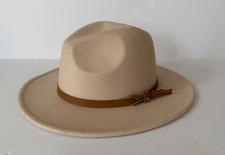 NWOT Women's Light Tan Fedora Hat Wide Brim One Size Super Cute