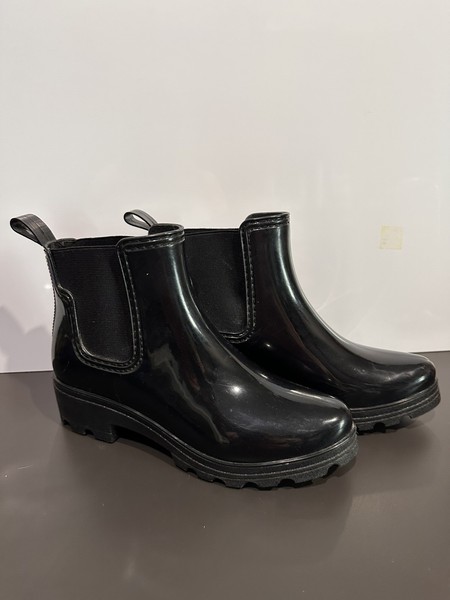 VIVIEN WATERPROOF UGG RAIN BOOTS