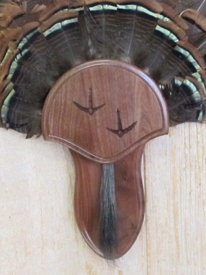 Woodshop The Black Walnut Carved Turkey Mounting Kit with Beard Plate -02