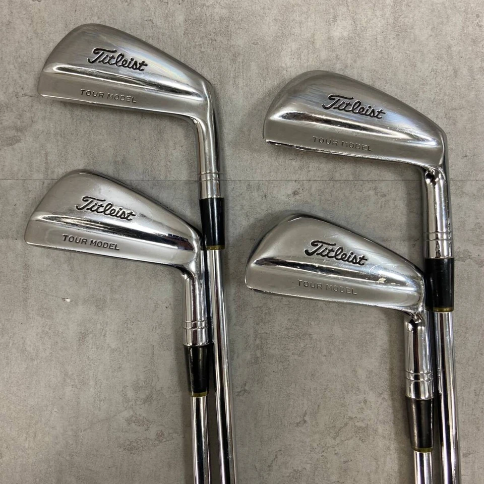 Titleist Tour Model Men s Golf Iron Set 8 Pieces  R - Image 3 of 4