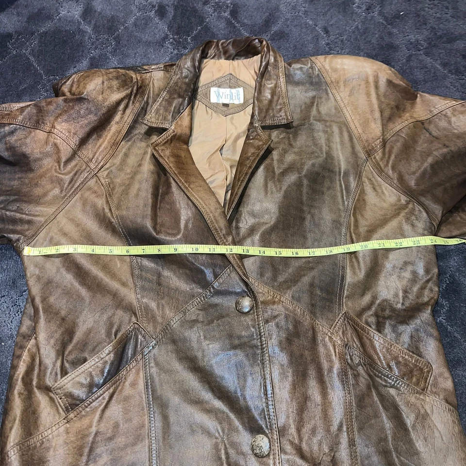 Gabardina Winlit Vintage de cuero marrón talla mediana defectos menores  Foto 3 de 4