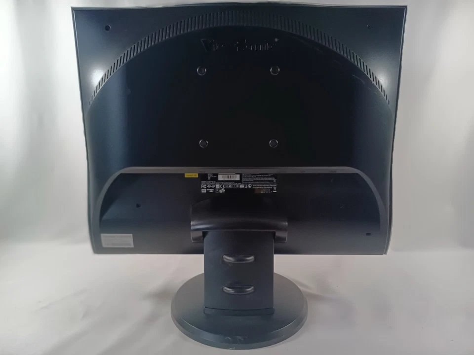 ViewSonic VG2030WM LCD Monitor Adjustable (No cords. Tested) - Image 2 of 4