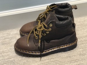 dr martens 939 brown zip code