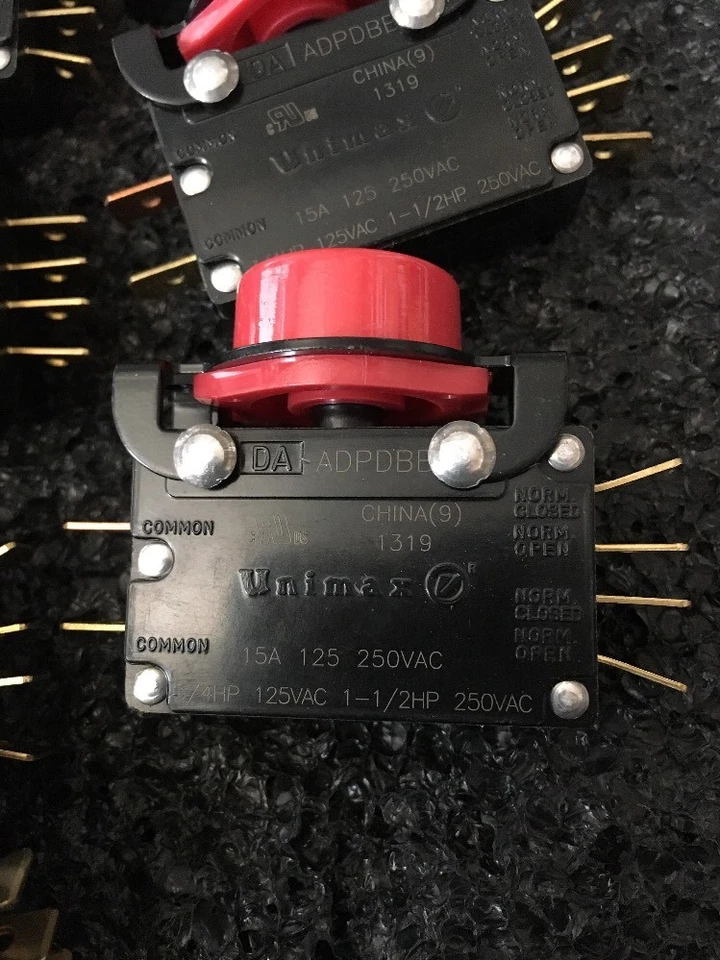 UNIMAX ADPDBB 15A BOTÓN GRANDE INTERRUPTOR MOMENTÁNEO ROJO LOTE DE 2 POLOS 10PS Foto 2 de 3