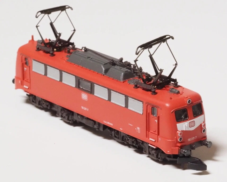 88385 Marklin Z-scale (DB AG) class 110 electric locomotive  Era V, 5 pole & LED - Image 2 of 4