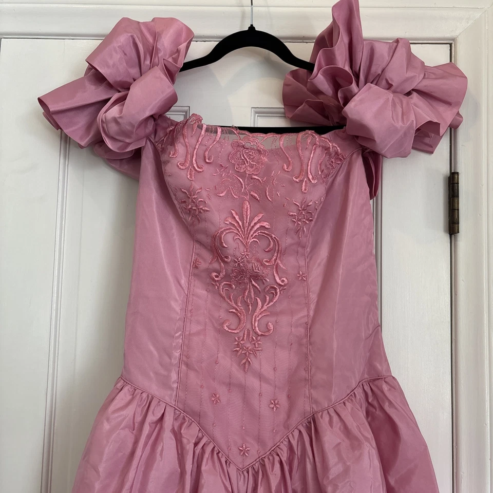 Винтажное платье 80-х красивое розовое блестящая розетка с рукавами-затяжками династия принцесса Ди - Изображение 2 из 4