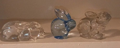 Vintage  Bunny Rabbit Figurine Blue And Clear  Set Of 3  Collectible Art Glass