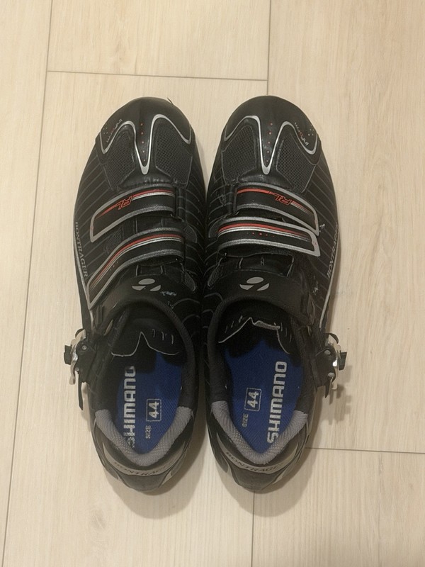 Bontrager RL Road Cycling Shoes Size 44 EU US 10.5) –Carbon Sole Look Keo Cleats