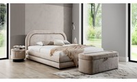 Exklusive Beige Schlafzimmer Garnitur Doppelbett Polster Nachttische