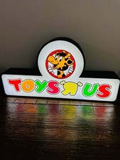 toys r us sign Display Box 3d Print