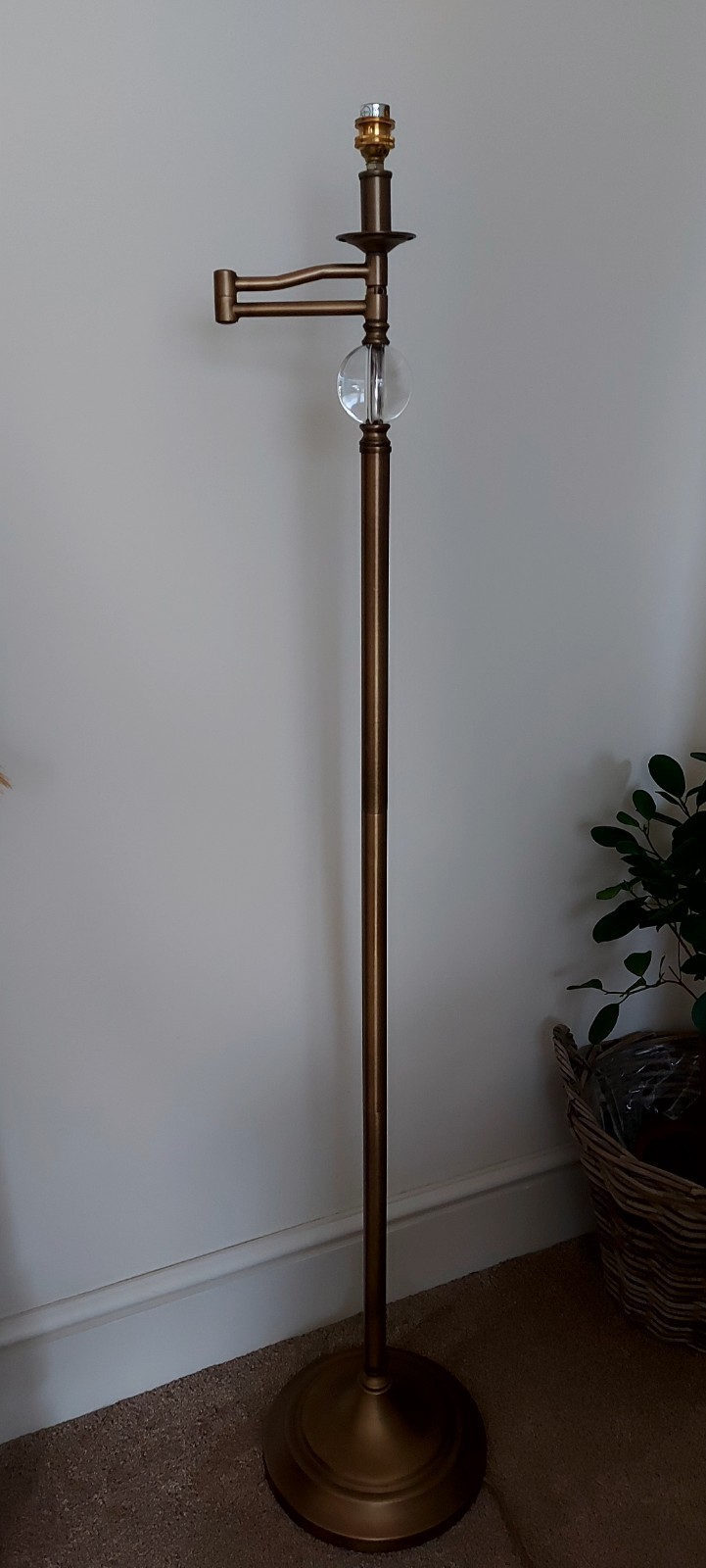 Picture 1 of 24