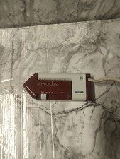 VINTAGE PHILIPS STEWARDESSA ŻELAZKO PODRÓŻNE SKŁADANE - 3 PINOWA WTYCZKA UK 250W REKWIZYT