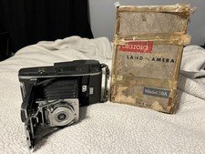 Vintage Polaroid Model 110A Land Camera w/ Box  Speed Meter