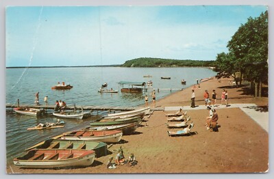 Chrome Postcard Grand View Lodge Boat Dock Gull Lake Brainerd Minnesota