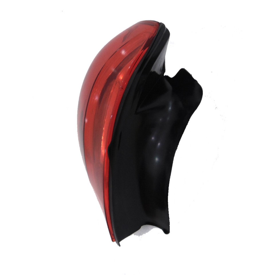 FO2800171 Fits 2003 04 2005 Lincoln Town Car Driver Side Tail Light DOT