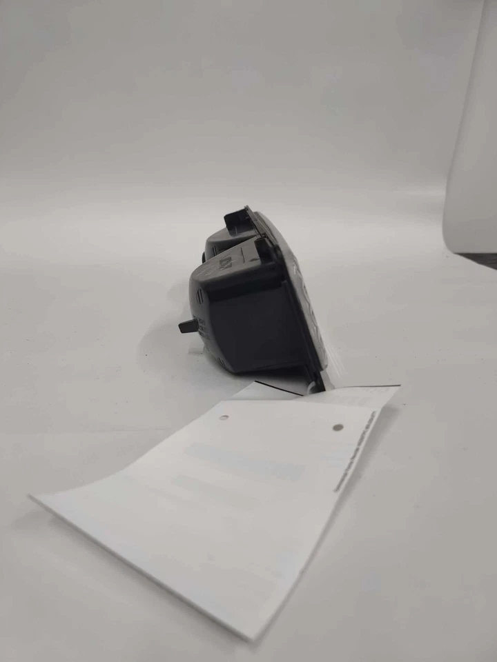 GMC Suburban 1500 1994-99 diestro lámpara de estacionamiento señal de giro Foto 4 de 4