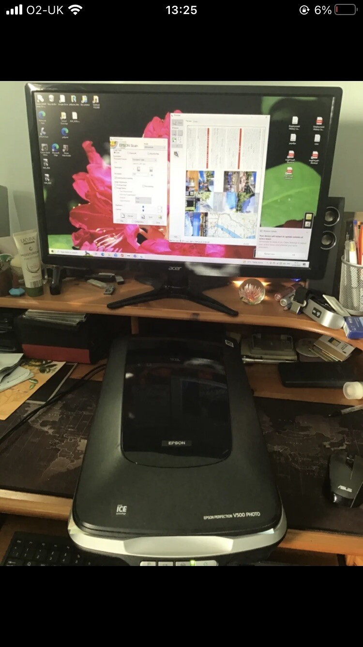 Epson Perfection V500 slide, film, negatives and photo scanner. Tested