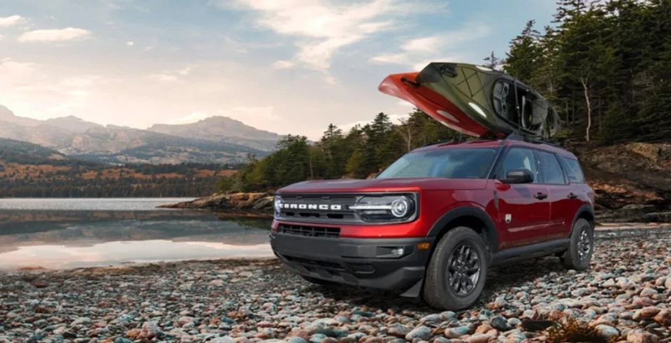 Bolsas helicoidales traseras Air Lift 60858 1000 resortes neumáticos para Ford Bronco Sport AWD Escape Foto 3 de 4