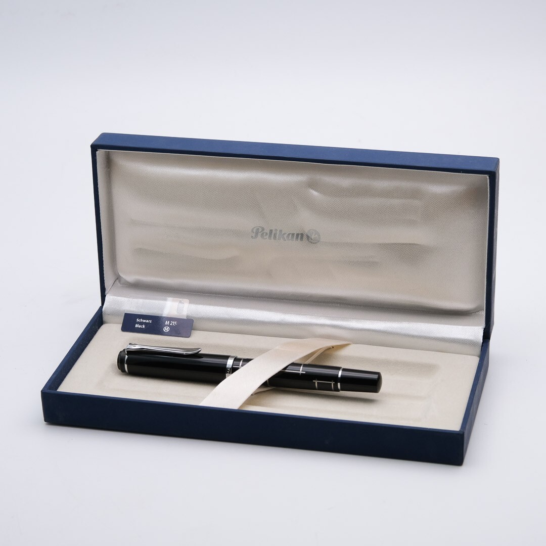 ペリカン万年筆 M215 Rectangle Pelikan M215 Rectangle: The Grail Pen! - Pelikan - The Fountain