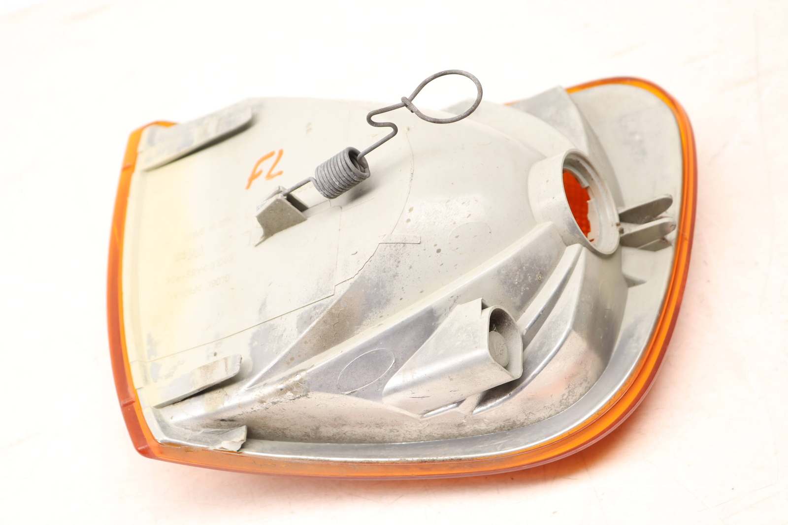 9697 9904 VW EUROVAN MV WEEKENDER Front LEFT TURN Signal / SIDE