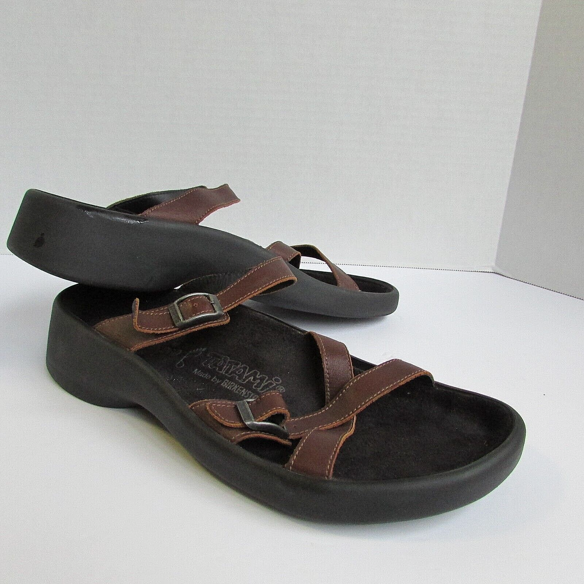 Birkenstock Unisex Tatami brown leather slide comfort  display picture 3