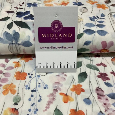 Off White Floral Blumen Viskose Kleiderstoff M1868
