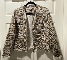 Chico's Animal Print Cotton Stretch Open Jacket Ruffle Trim Size 1 Medium Pocket