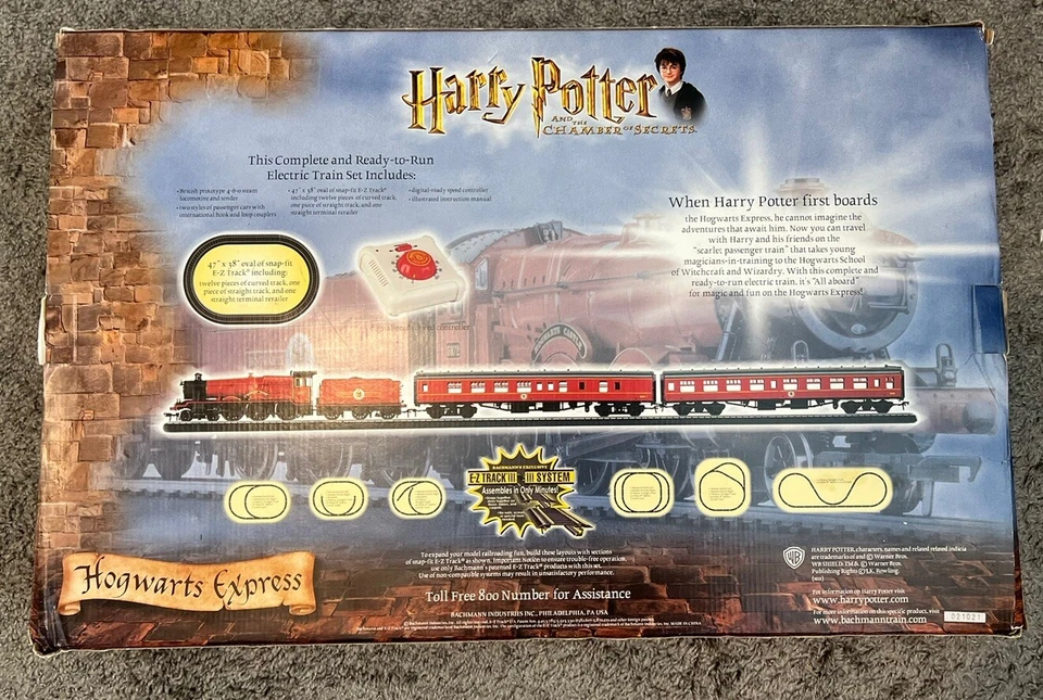 2002 Harry Potter Electric Train Set - Hogwarts Express Chamber of Secrets - Image 2 of 4
