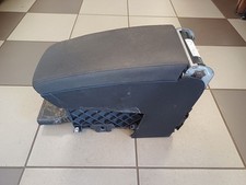 Volkswagen PASSAT B6 2007 Armlehne 3C0864207G OME6044