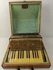 Vintage Unmarked Piano Accordion 25 Keys For Parts/Repair Missing A Key w/ Case
