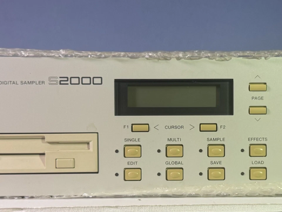 Vintage Akai S 2000 Midii Stereo Digital Sampler. - Image 3 of 4