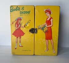 Barbie  Skipper Vintage 1964 Vinyl Carry Case, Yellow with Card Board Drawer