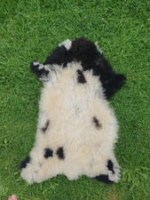 JACOB BREED SHEEPSKIN RUG
