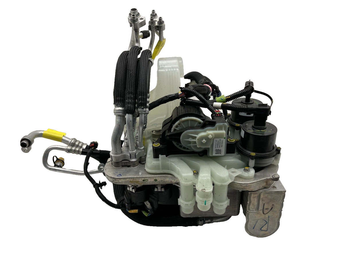 model Y クーラー ⭕2020-2023 Tesla Model Y Supermanifold Refrigerant Chiller LCC