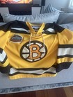 REEBOK BOSTON BRUINS 2010 WINTER CLASSIC YOUTH  S/M JERSEY - FENWAY PARK — photo 3
