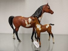 Breyer Sears 1988 Exclusive ** PROUD ARABIAN MARE & FOAL **  Bay Pinto