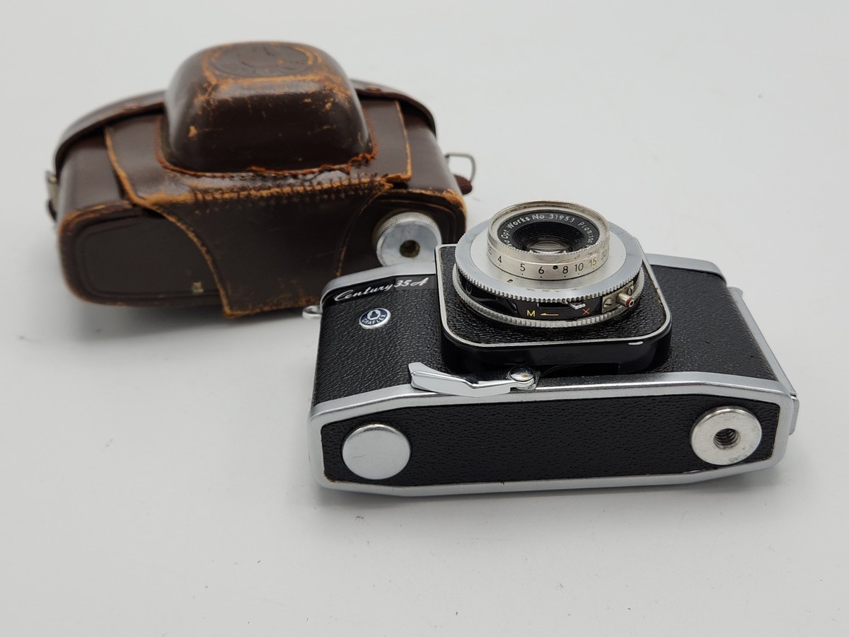 Vintage Graflex Century 35A 35mm Film Camera Kowa Prominor 45mm w