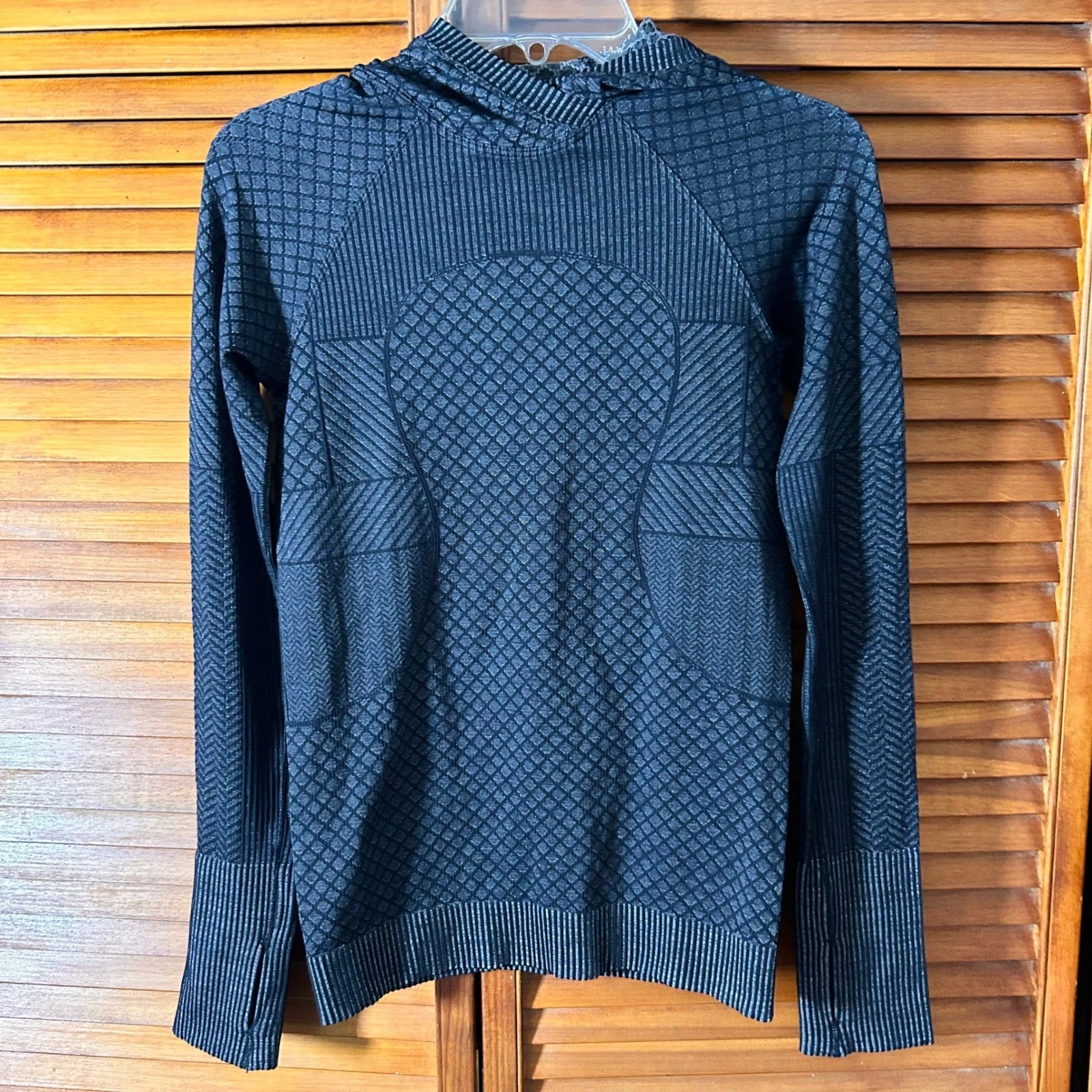 Lululemon Swiftly Tech Hoodie 2.0 Gray Black Textured Long Sleeve Size 4