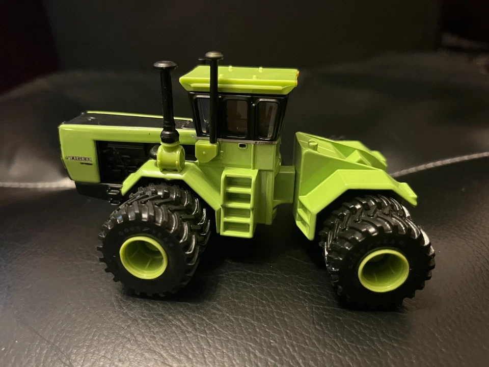 1/64 2012 National Farm Toy Show ERTL Steiger Tiger KP-525 - Image 3 of 4