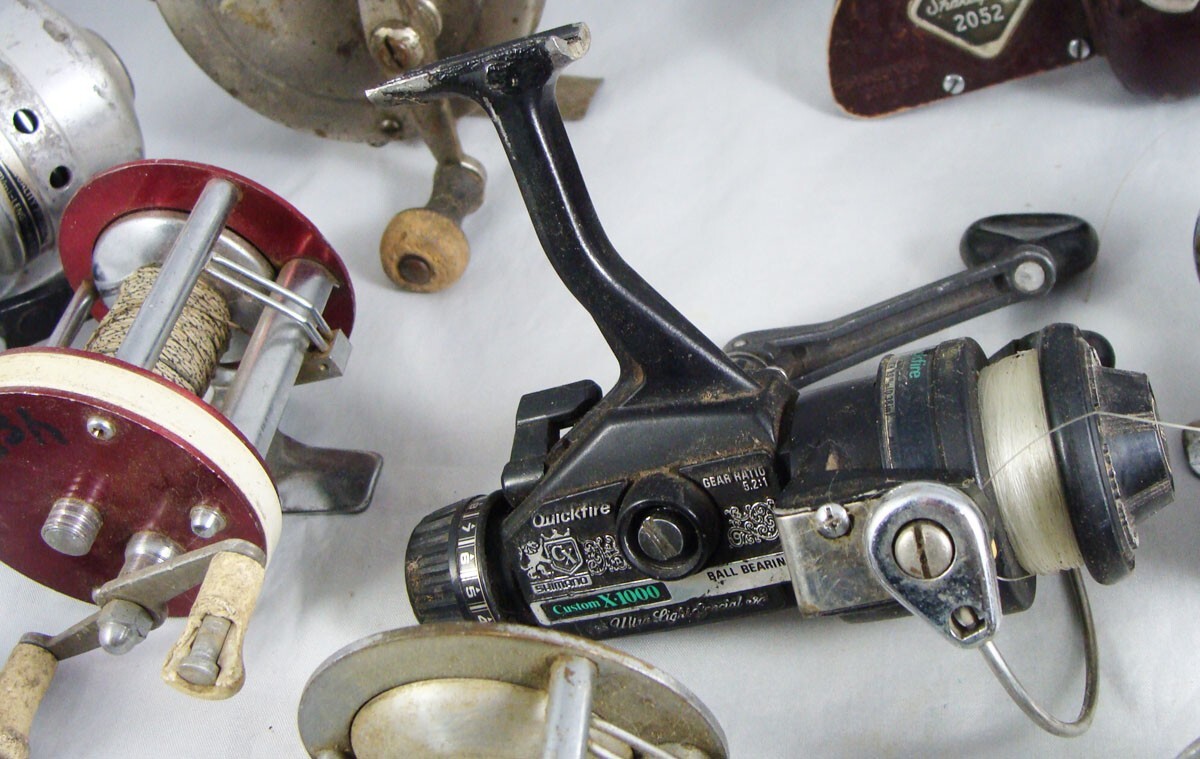 17 Old Vintage Fishing Reels Parts or Repair Only SEVERAL BRANDS