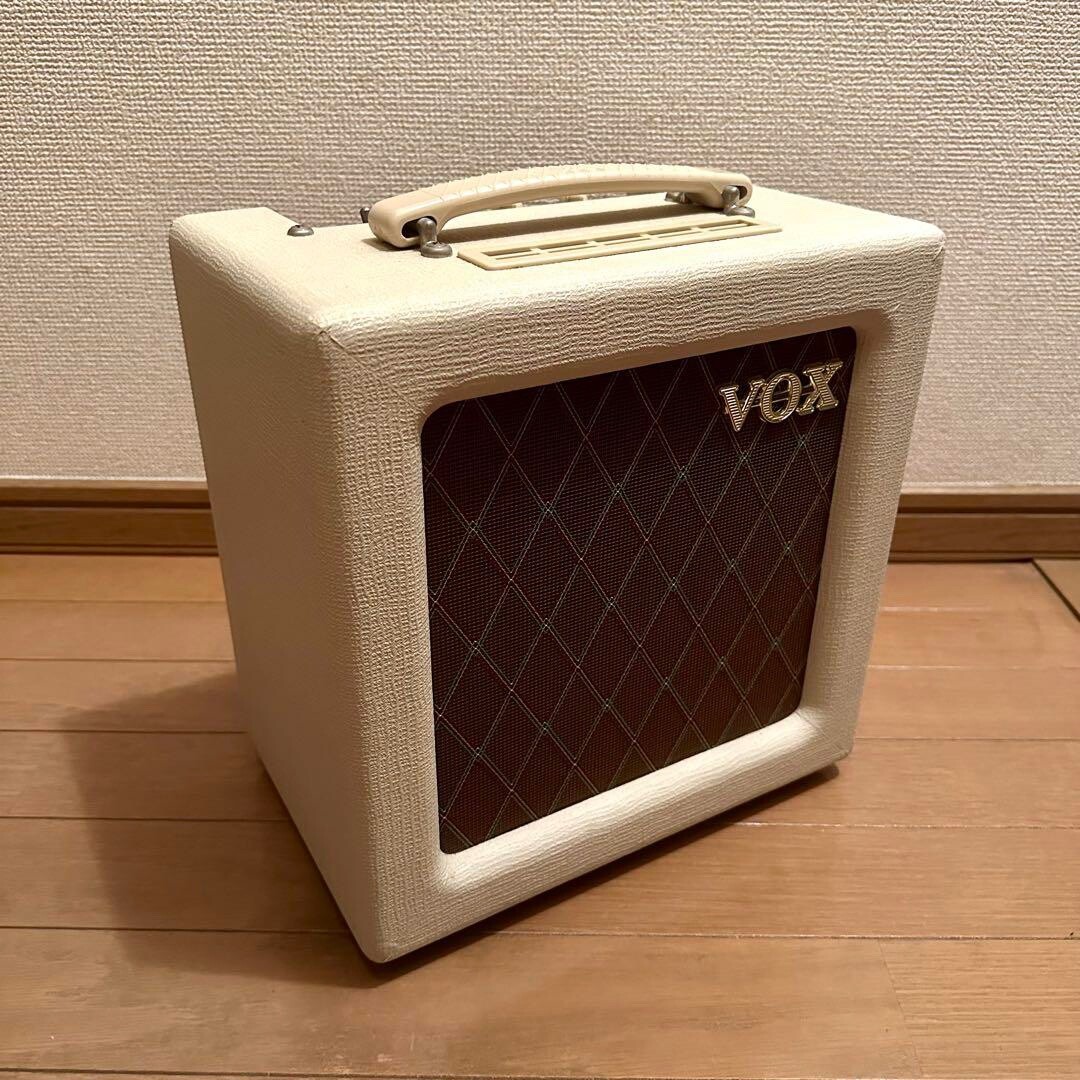 VOX AC4TV 4W フルチューブアンプ、ギターアンプ、ホワイト、白