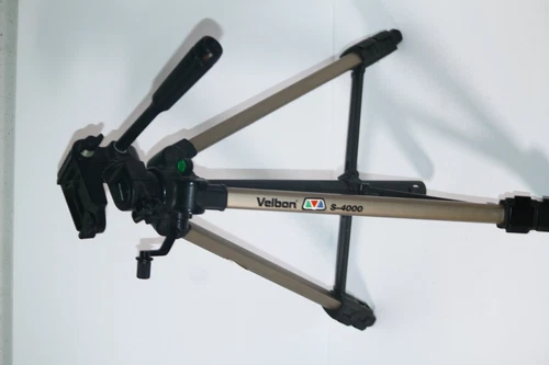 Velbon S-4000 Tripod NO quick release plate 