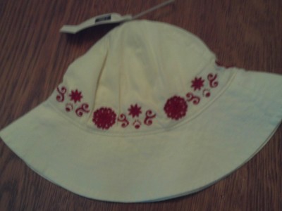 white bucket hat baby
