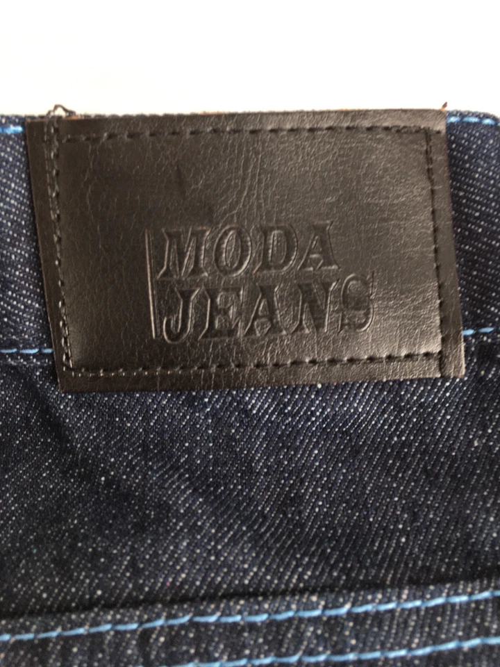 Moda Relaxed Fit Straight Leg Medium Rise Dark Wash Jeans Men's Size 32x32 - Image 3 of 4