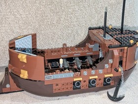 LEGO The LEGO Movie 70810 MetalBeard's Sea Cow Incomplete 