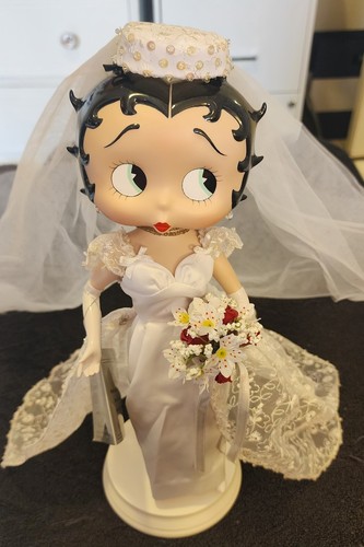 Bambola porcellana vintage 12" Betty Boop Bride Danbury come nuova con supporto senza scatola - Foto 3 di 9