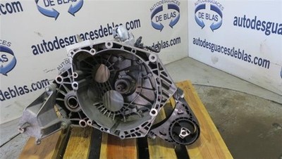 GM55561696  Handschaltgetriebe Opel insignia sports tourer 2008 20 cosmo 20 ltr