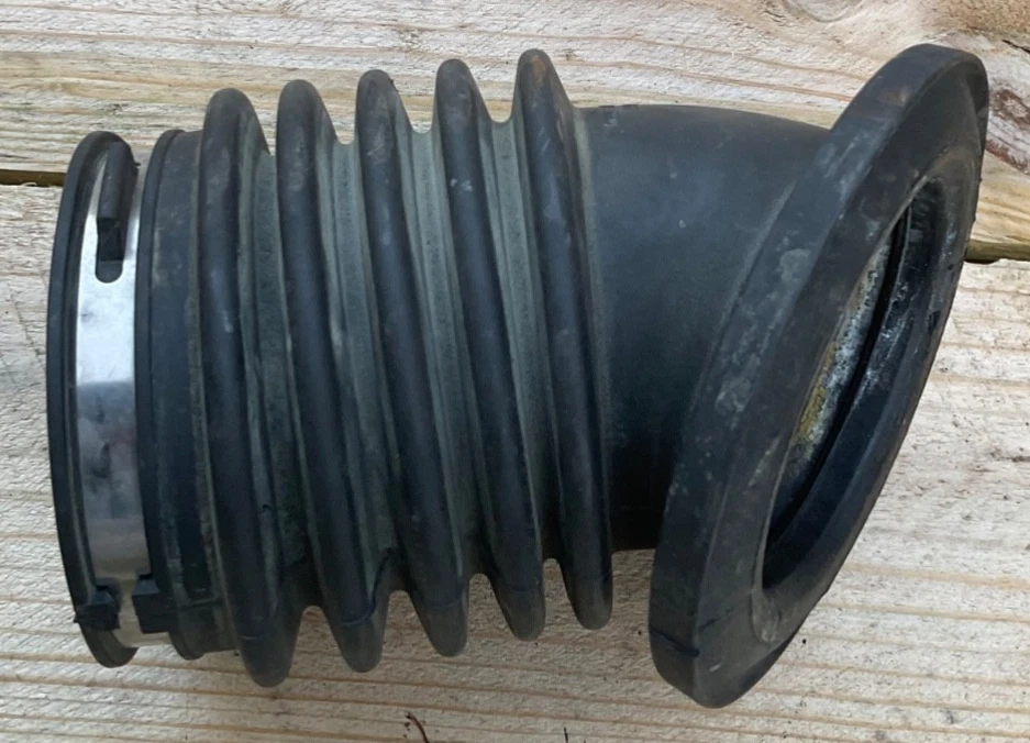 99-05 Impala 3.8L Manguera de admisión de aire Tubo Conducto Monte Carlo Grand Prix Regal 3.8 Foto 2 de 4