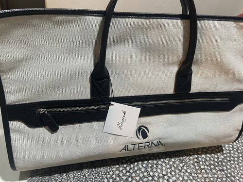 Brouk & Co Capri 2 In 1 Garment Duffle Weekender Travel Bag Ivory Black - Picture 10 of 13