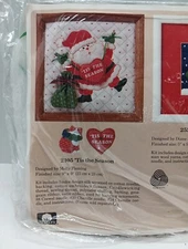 Creative Circle kit #2105 'Tis the Season 9"x 9" Picture & Hanging Ornaments new